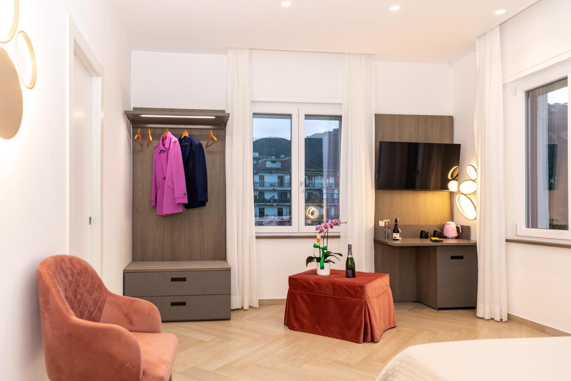 Patriziella 4 Rooms ソレント エクステリア 写真