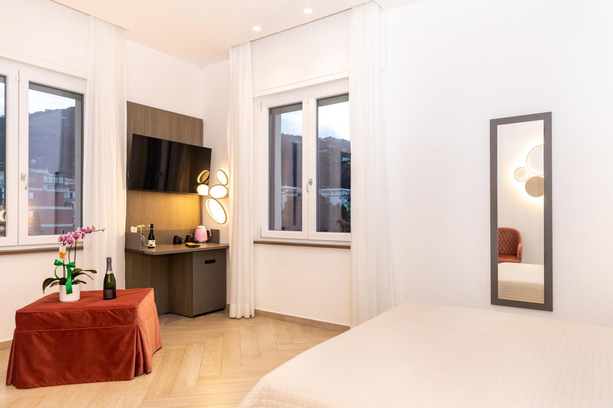 Patriziella 4 Rooms ソレント エクステリア 写真